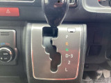 ベッドキット等の車中泊用アイテムの取り付けも実績多数ございますので、お気軽にご相談ください!