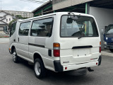 デュトロルートバン  積載2t 5速MT
