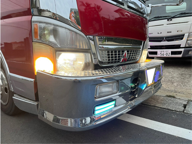 三菱ふそう キャンター デコトラ仕様Wキャブ積載1.25t の中古車詳細