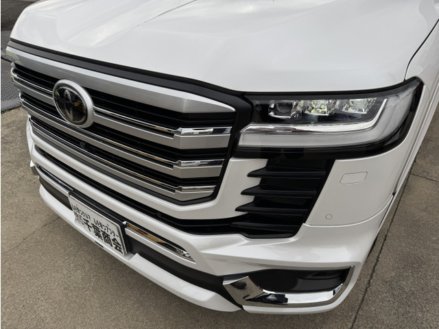 トヨタ ランドクルーザー300 3.5 ZX 4WD プレシャスホワイトパール の