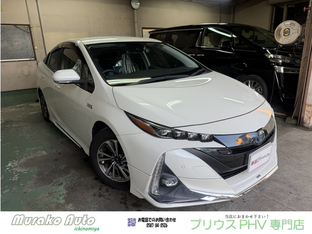 トヨタ プリウスPHV 