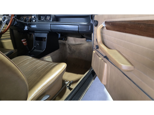 BMW 2002 2002Tii後期4速MT の中古車詳細 (72,474km, ベージュ, 群馬県 