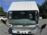 キャビン屋根:屋根に目立つ傷や汚れございません‼️🤗いすゞエルフフルフラットローダンプ,積載3t,走行距離7万㎞台,車検整備1年付,エンジン4JJ1インタークーラーターボ,コボレーン,取扱書・記録簿📚