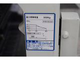 中古車に保証を付ける事は自信のある車両を仕入れ販売する事、 粗悪なエンジン・ミッションの車両を販売しない事、 整備点検をしっかりする事です。 当店とお客様の信用!