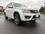 【中古車情報】スズキ エスクード 2.4 クロスアドベンチャー 4WD ・サンルーフ・ナビ・TV・夏冬タイヤ付き の中古車詳細（走行距離：8.3万km、カラー：パールホワイト、販売地域：北海道江別市元江別本町）