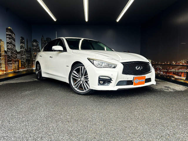 スカイライン3.5 350GT ハイブリッド タイプSP黒本革シート