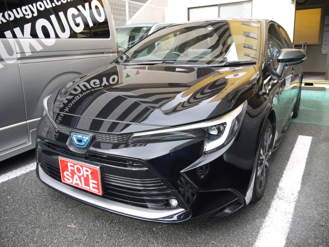 カローラツーリング 1.8 ハイブリッド W×B ワンオーナー禁煙車・純正ナビTV（6AA-ZWE219W）