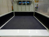 荷台内寸:209&times;161&times;38 三方開 垂直パワーゲート 600kg 極東開発/V601C-4MKT2 長:87cm/有効長:74cm 幅:157cm 左右リア支柱PGスイッチ