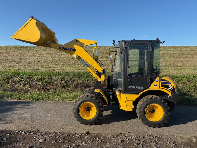 コマツ ホイールローダー WA40-6