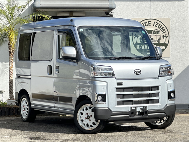 ハイゼットカーゴデラックス 4WD黒ナンバー登録可・OP多数・新車保証継承