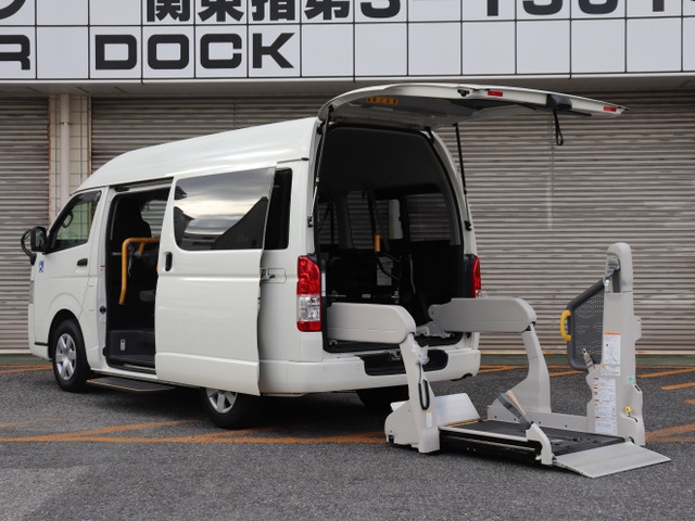 ハイエースバン  車いす仕様車 Bタイプ
