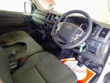 ハイエースバン 2.8 DX ロング 4WD 1t 3/6人乗り 5ドア