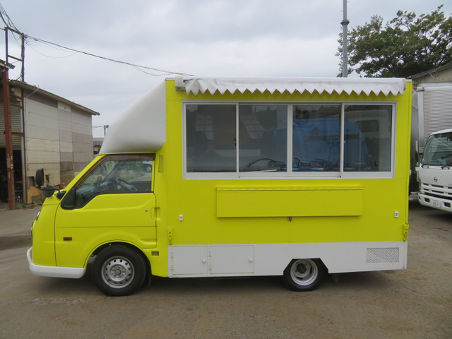 マツダ ボンゴ 低走行カスタムキッチンカー装備品多数 の中古車詳細