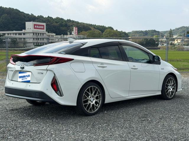 トヨタ プリウスPHV 1.8 S ナビパッケージ セーフティ プラス 社外