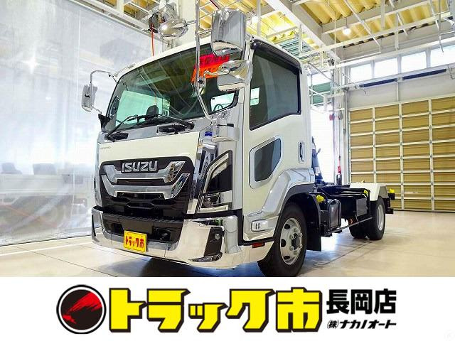 フォワード アームロール 3.7t 標準ベッドレス 登録済未使用車