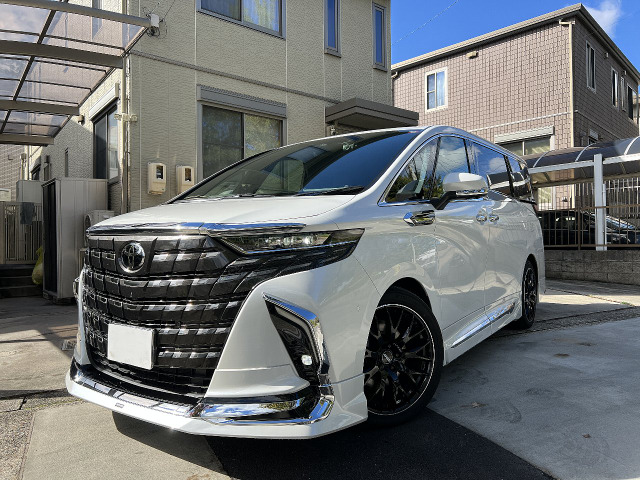 アルファードハイブリッド 2.5 エグゼクティブ ラウンジ E-Four 4WD