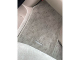 助手席側マットも奇麗です!車検、レッカー等で不在がちの為ご来店の際には090-5566-1626川崎までご連絡ください(^^♪