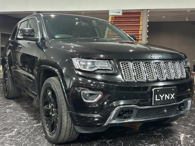 グランドチェロキーアルティテュード 4WDエアサス ハーフレザーシート Pシート