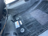 運転席マット使用感ありますが穴あき等はありません。車検、レッカー等で不在がちの為ご来店の際には090-5566-1626川崎までご連絡ください(^^♪