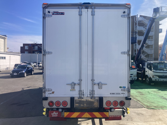 三菱ふそう ファイター_画像18