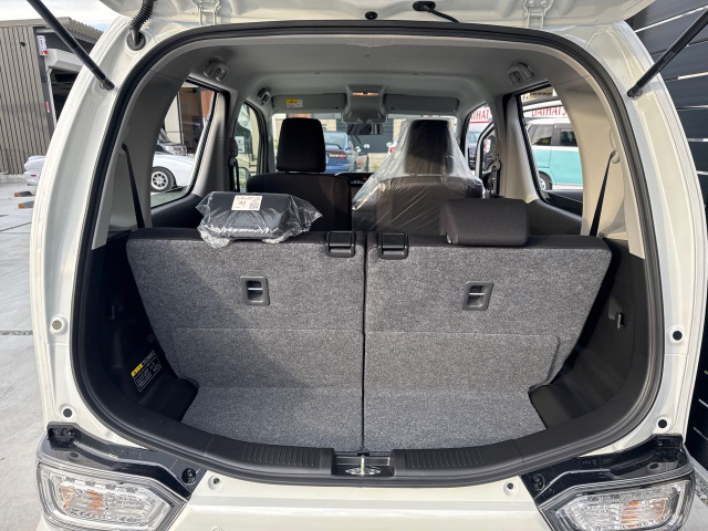 スズキ ワゴンRカスタムZ ハイブリッド(HYBRID) ZX の中古車詳細 (10km