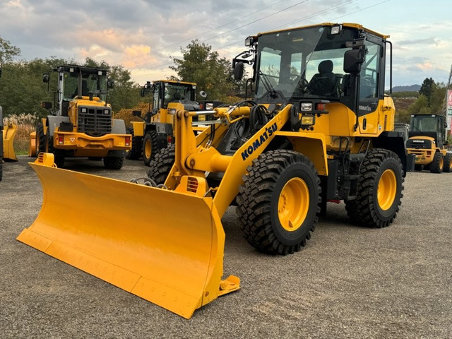 コマツ ホイールローダー WA100-8 排土板 除排雪 612h