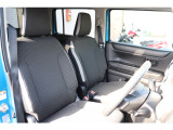 運転席・助手席も目立った傷や汚れなどなく綺麗な状態です!