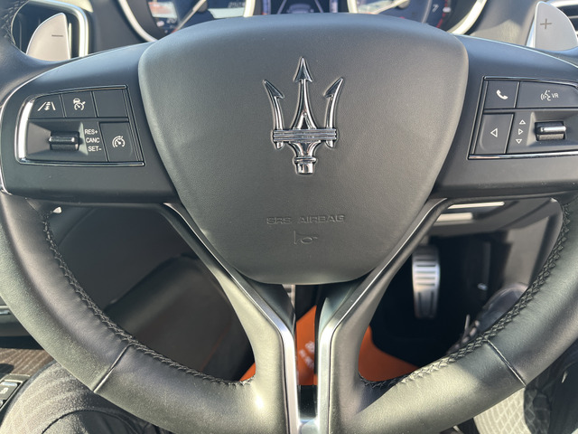 マセラティ ギブリ の中古車詳細 (24,357km, ブラック, 京都府, 466万