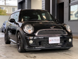 【中古車情報】BMW MINI ミニクラブマン ジョン・クーパー・ワークス 後期 最終型 N18エンジン ルーフスポ の中古車詳細（走行距離：6.7万km、カラー：ミッドナイトブラック、販売地域：東京都国分寺市戸倉）