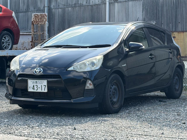 トヨタ アクア 