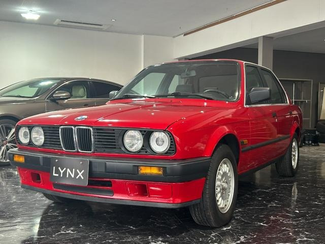3シリーズセダン 320i 左ハンドル 直列6気筒エンジン ETC