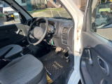 シンプルな運転席廻り