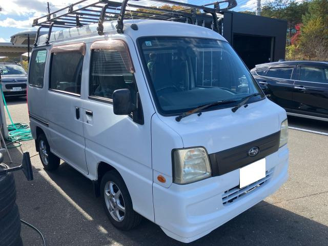 サンバートランスポーター 4WDナビ、TV、キーレス、タイベル済