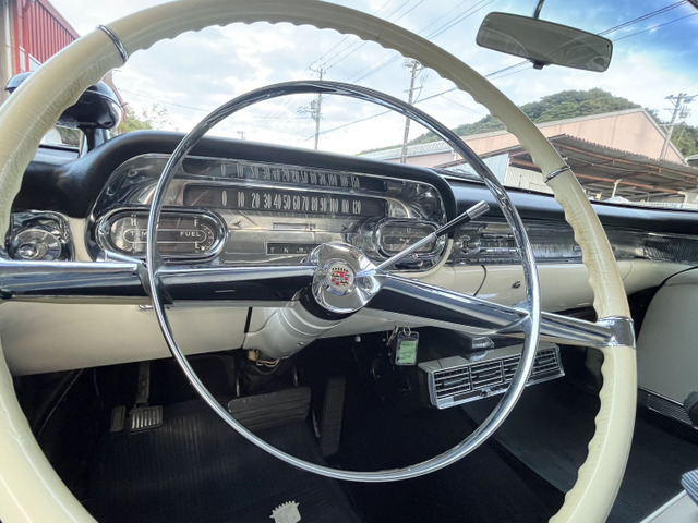 キャデラック　デビル　1971年 純正品ステアリング キャデラック デビル の中古車詳細 (117,762km, ブラック, 静岡県