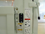垂直パワーゲート 600kg 極東開発/V601B-1MKT2 長:85cm/有効長:75cm 幅:157cm 左右リア支柱PGスイッチ