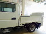 荷台内寸:209&times;161&times;38 三方開 リアアオリチェーン2個 垂直PG/600kg 極東開発/V601B-1MKT2 長:85cm/有効長:75cm 幅:157cm 左右リア支柱PGスイッチ