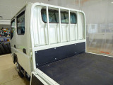 荷台内寸:209&times;161&times;38 三方開 リアアオリチェーン2個 垂直PG/600kg 極東開発/V601B-1MKT2 長:85cm/有効長:75cm 幅:157cm 左右リア支柱PGスイッチ