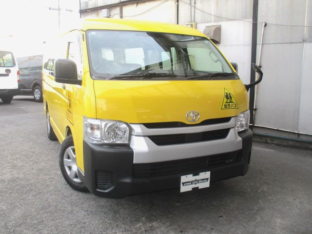 ハイエース2.7 DX ロング ミドルルーフ幼児バス大人2名幼児12名 普通免許証