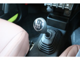 ☆シフトレバーにも目立った擦れなどはなくきれいな状態です!