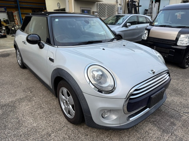 ミニ クーパー D 3ドア ディーゼルターボ 純正ナビ