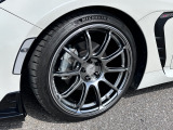 アルミ:YOKOHAMAのADVANRACINGの RSⅢ、18インチ、  タイヤ:215/40R18のミシュランパイロットスポーツ4