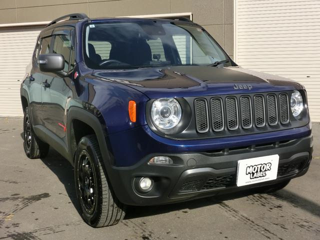 レネゲード トレイルホーク 4WD ワンオーナー・クルーズコントロール