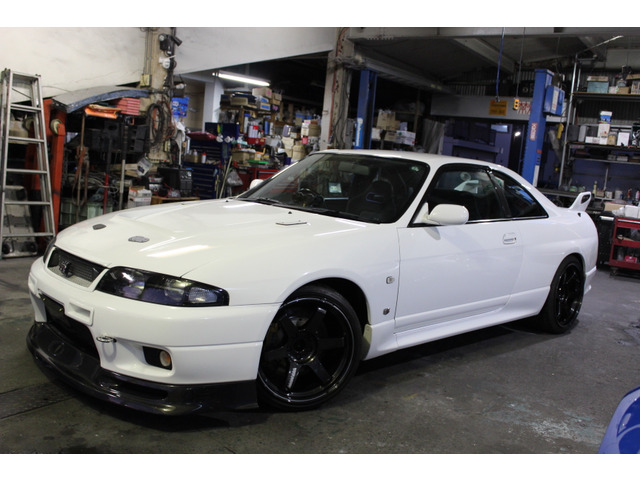 スカイラインGT-R2.6 4WD車検有・PETb・車高調・チタンマフラー