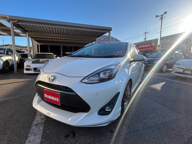 アクア 1.5 G 革シート モデリスタエアロ