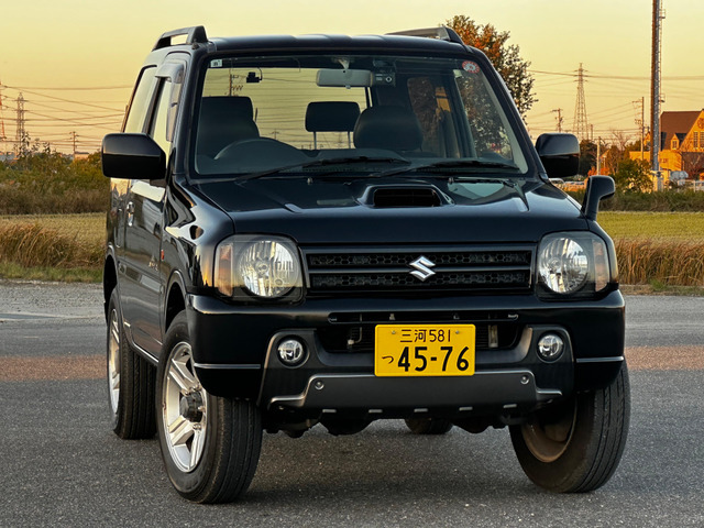 ジムニー ランドベンチャー 4WD 車検R8年8月 錆ほぼなし