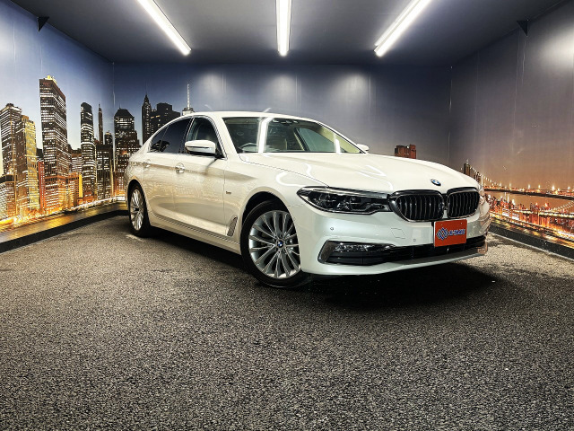 5シリーズセダン 523d ラグジュアリー