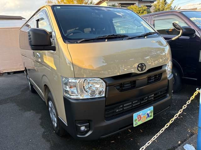 ハイエースバン  ハイエーススーパーGL アースカラー