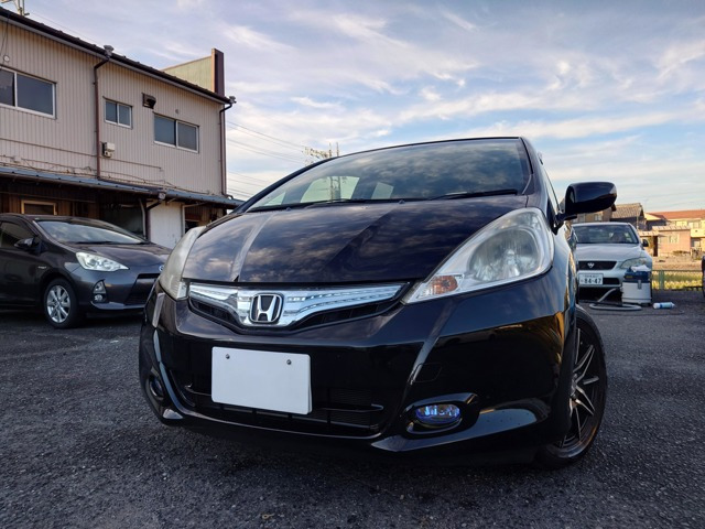 フィットハイブリッド1.3 10th アニバーサリー下取り車 バックカメラ ETC ドラレコ