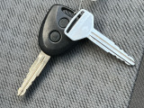 中古車となりますので、在庫車輛につきましては、基本的にご来店頂き現車確認をお願い致します。ご遠方等でご来店が厳しい場合には、オンライン商談(ビデオ通話)も可能です!