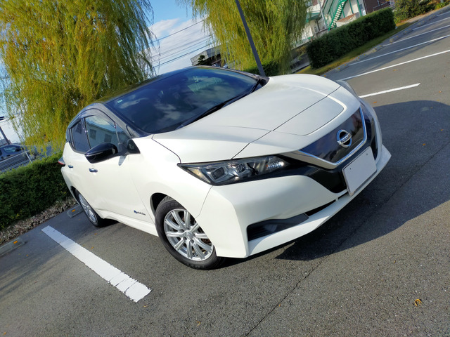 リーフX電気自動車!キズ有るため格安で!